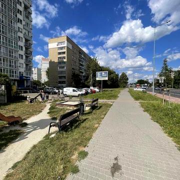 Терміново 3 кім. Б.Хмельницького