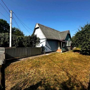 Продається будинок в смт. Буштино