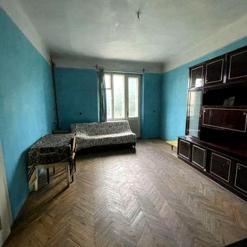 Продається 3 кім. квартира м. Стрий