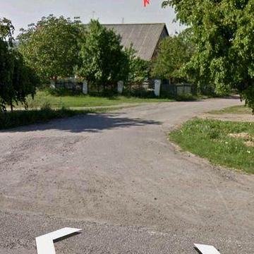 Продається половина двоквартирного будинку з великим потенціалом!