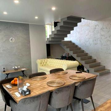 Продається двоповерховий будинок у Лісовій Бучі з ремонтом!