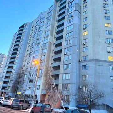 Однокімнатна велика(50м) квартира на Клочковскій біля Тетріса/Будмена