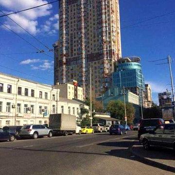 сдам квартиру Жилянська 118, центр