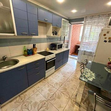 В продаже 4-комн кв возле парка Шевченко