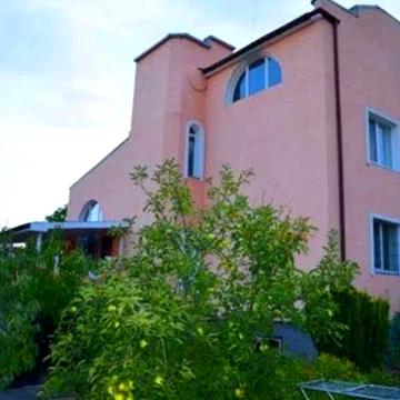 Продаж будинку 2-во поверховий