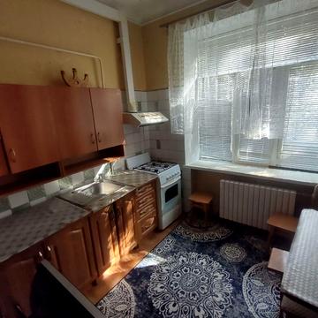 Романа Шухевича вул. (Бабушкіна), 28-32