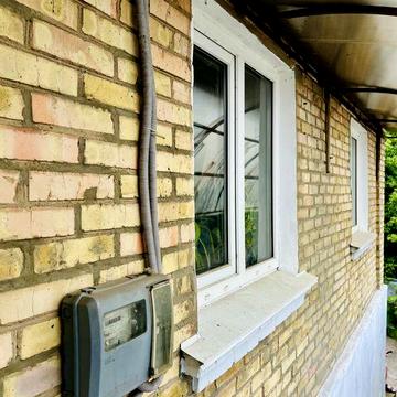 Затишок і комфорт у Гостомелі — частина будинку з 2 сотками землі