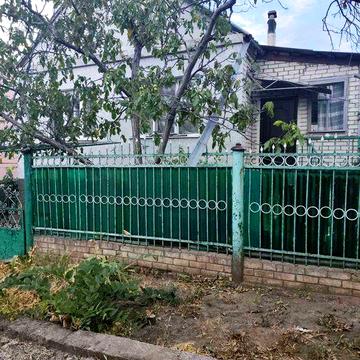 3 кімн добротний будинок 160 м 2 рівні,в\зручності,окремий двір,Соляні