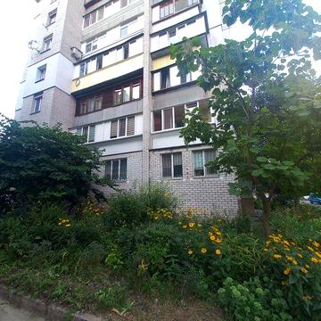 Затишна 3-кімнатна квартира в Броварах вул Грушевського 13