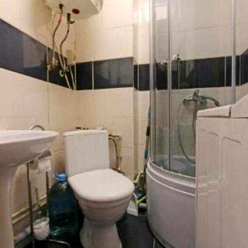 Продам гостинку .Новые Дома ул Харьковских дивизий вечерние