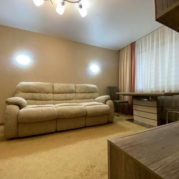 Продам 3-кімнатну квартиру з ремонтом в Центрі