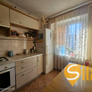 Продаж 3-х кімнатної квартири на Штурмовой