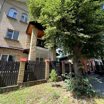 Звіринецька вул., 44