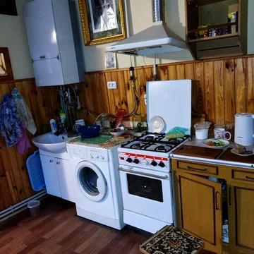 Здається двокімнатна частина будинку