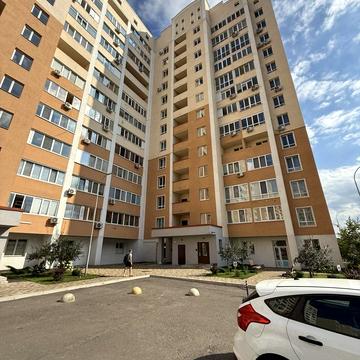 Чубинського вул., 8-Б