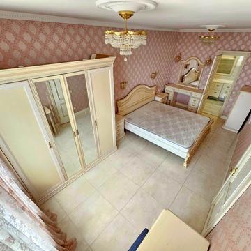 Олени Пчілки вул., 6