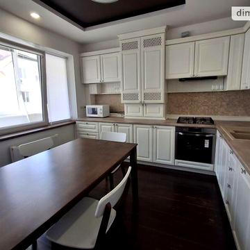 Продаж 3к Квартира Паркова вулиця
