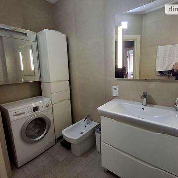 Продаж 3к Квартира Паркова вулиця