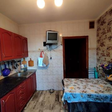 Семенівська вул., 13