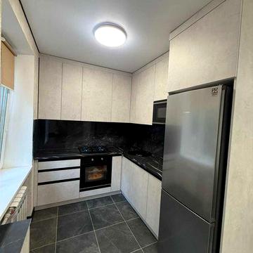 3к.квартира, Центр, біля Прапору, 72м2, свіжий євроремонт!