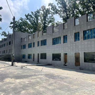 Продаж Таунхаус 139 м2, в центрі Бучі, підземний гараж, тераса