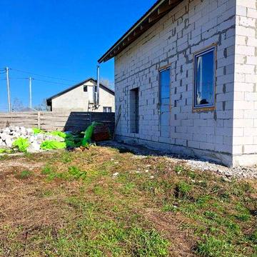 Компактний будинок на продаж в Білогородці