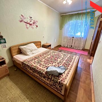 Михайла Донця вул., 26