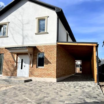 Інститутська вул. (Артема)