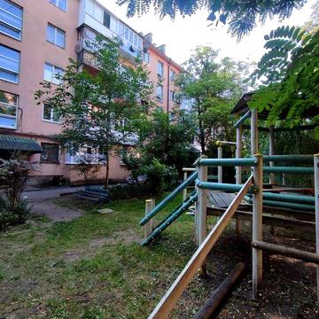 Продаж квартира  2 кімнатна центр