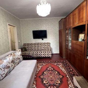 Продаж 1 кімнатної квартири Позняки вул. Срібнокільська 14