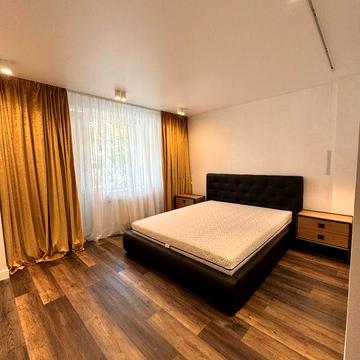 Продаж Дизайнерської 3- х. кім квартири , Центр новобудова