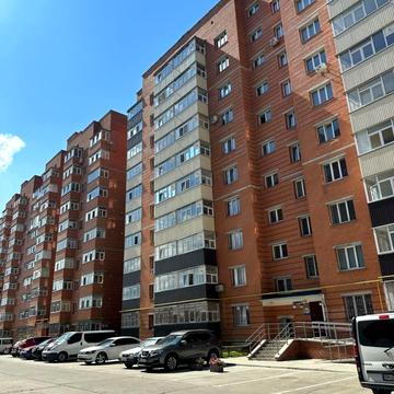 Луганська вул., 11