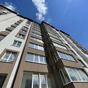 Продам 2кім квартиру стяжка, середній 7поверх. 60м2