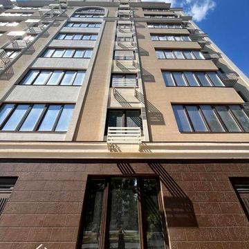 Продаж 3к Квартира Садова (Центр) вулиця ЖК Grand deLuxe на Садовой