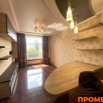 Вацлава Гавела бульв. (Івана Лепсе), 6/7а