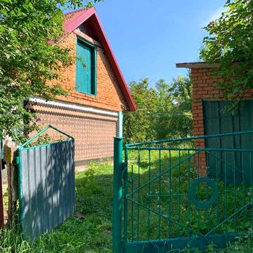 Продаж будинку в мальовничому місті