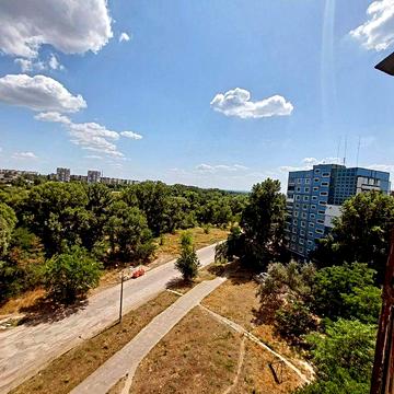 Срочно!Продам 1-квартиру "малосемейки" 11 мкрн Левый берег