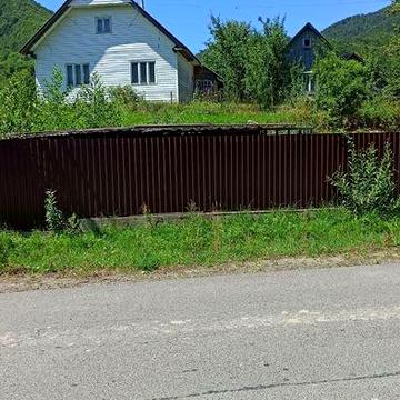 будинок у мальовничому куточку Закарпаття