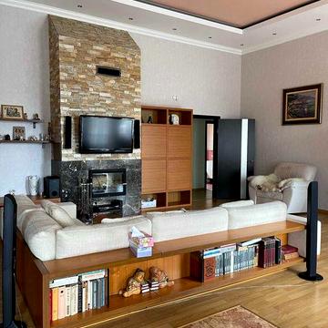 Оренда будинку 230 м. кв., с. Пухівка, Вега, Р. Десна