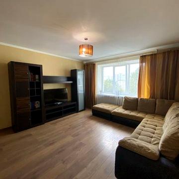 Продам 4 кімнатну квартиру в центрі міста