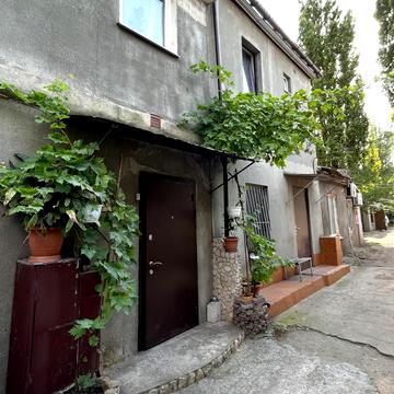 Чорноморського Козацтва вул., 127