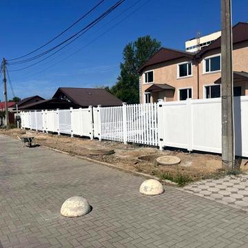 Продам просторную квартиру  в таунхаусе на Правом берегу.