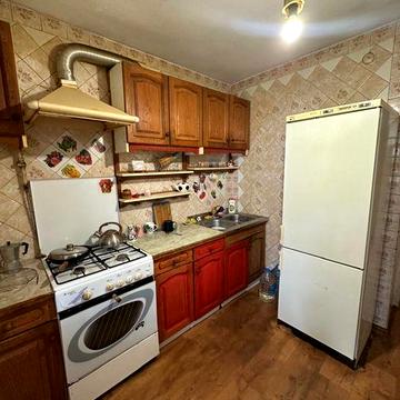 Продается 3-к квартира по ул.Г.Петровой