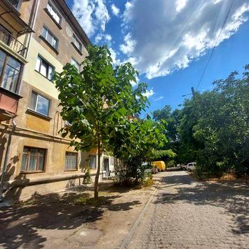 Центр Двокімнатна квартира