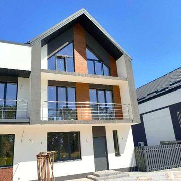 Таунхаус з розстрочкою - червона цегла, два поверхи, під ключ