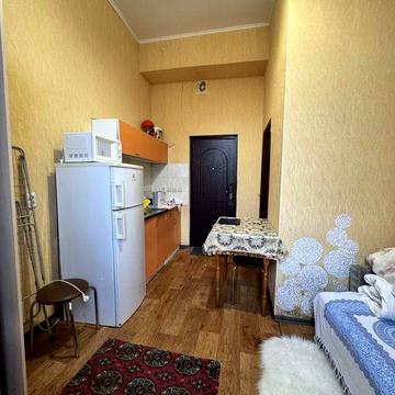 Сдам малогабаритну квартиру у центрі