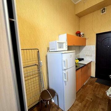 Сдам малогабаритну квартиру у центрі