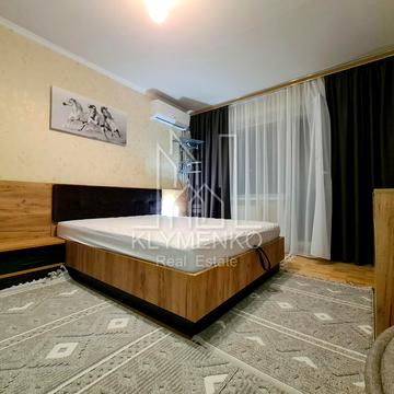 Петра Григоренка просп., 7-Б