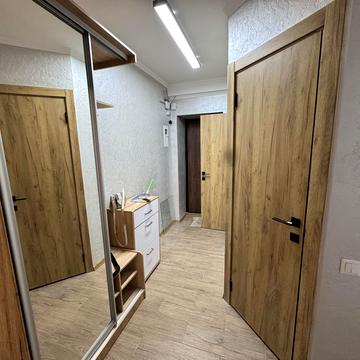 Кирилівська вул. (Фрунзе), 129