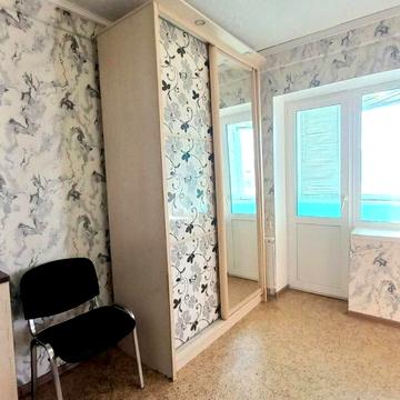 Йорданська вул. (Лайоша Гавро), 8